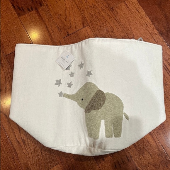 Pottery Barn Kids White and Gray Elephant Storage Basket - Picture 1 of 3